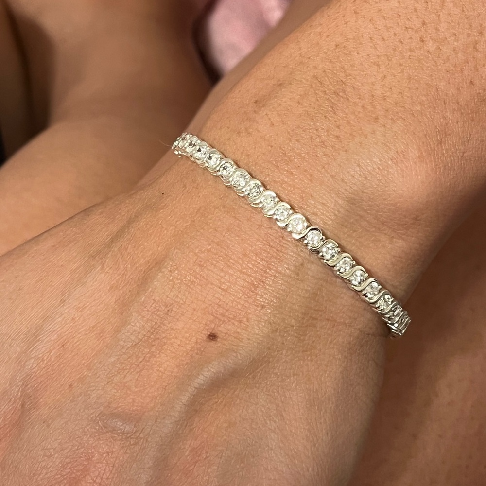 Vintage 7” Sterling Silver CZ Tennis Bracelet – Timeless Sparkle - Picture 12 of 17